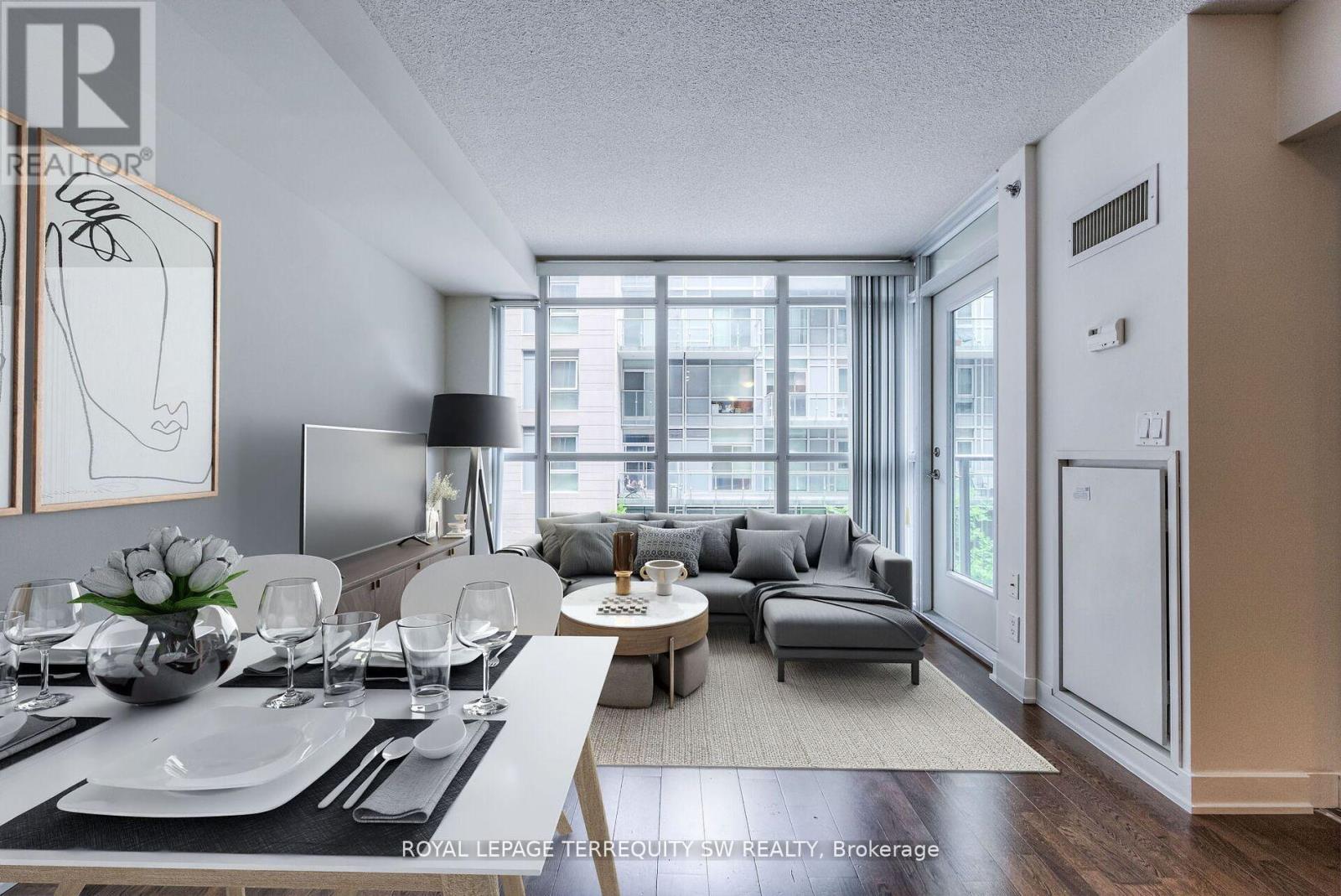 314 - 21 Nelson Street, Toronto, Ontario  M5V 3H9 - Photo 3 - C12594076