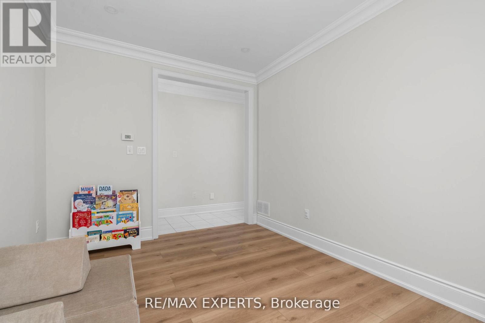 1430 Farrow Crescent, Innisfil, Ontario  L9S 0L6 - Photo 12 - N12593992