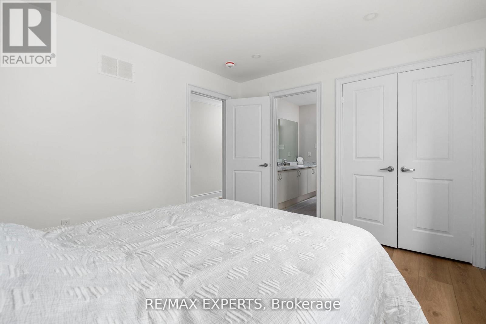 1430 Farrow Crescent, Innisfil, Ontario  L9S 0L6 - Photo 36 - N12593992