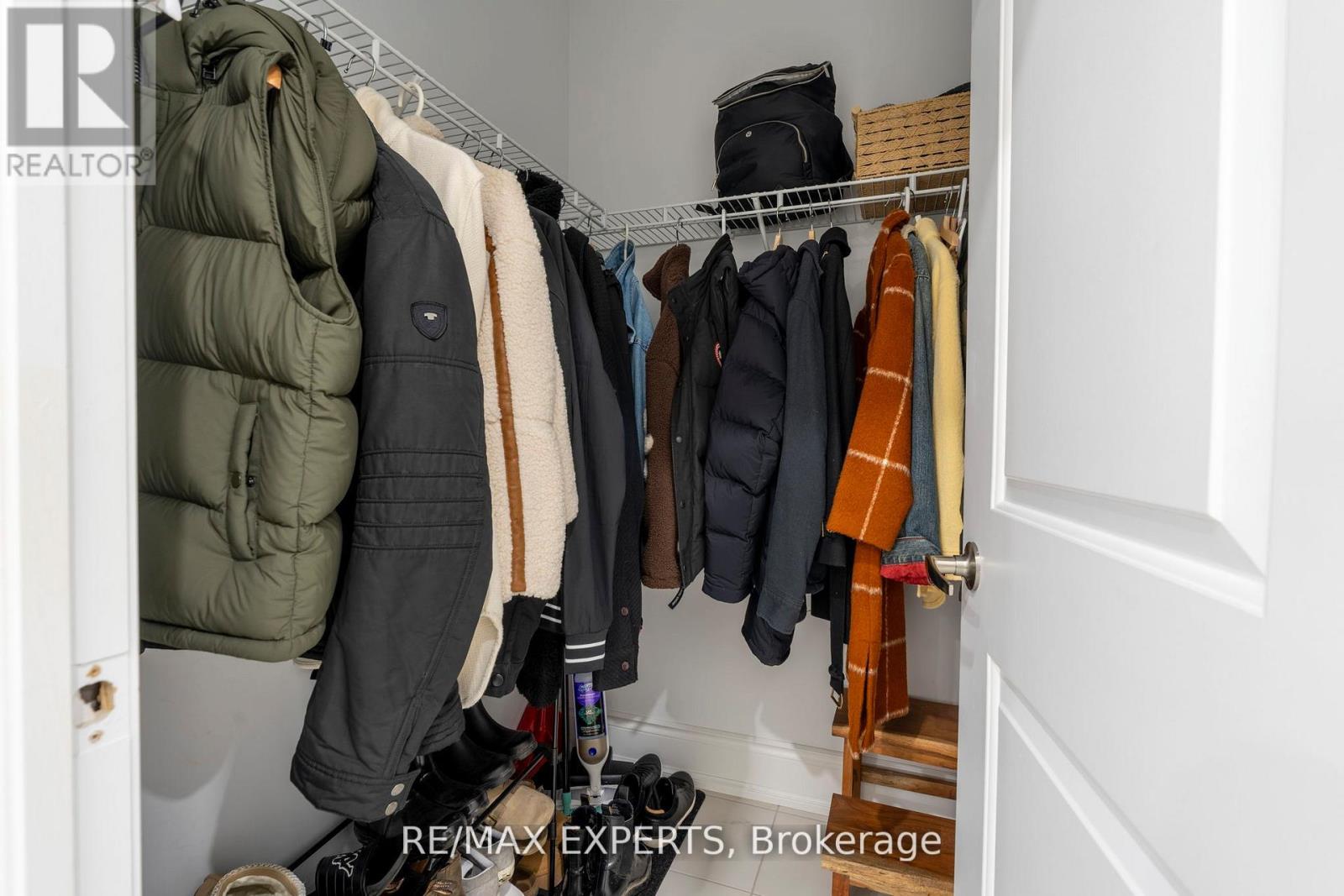 1430 Farrow Crescent, Innisfil, Ontario  L9S 0L6 - Photo 8 - N12593992