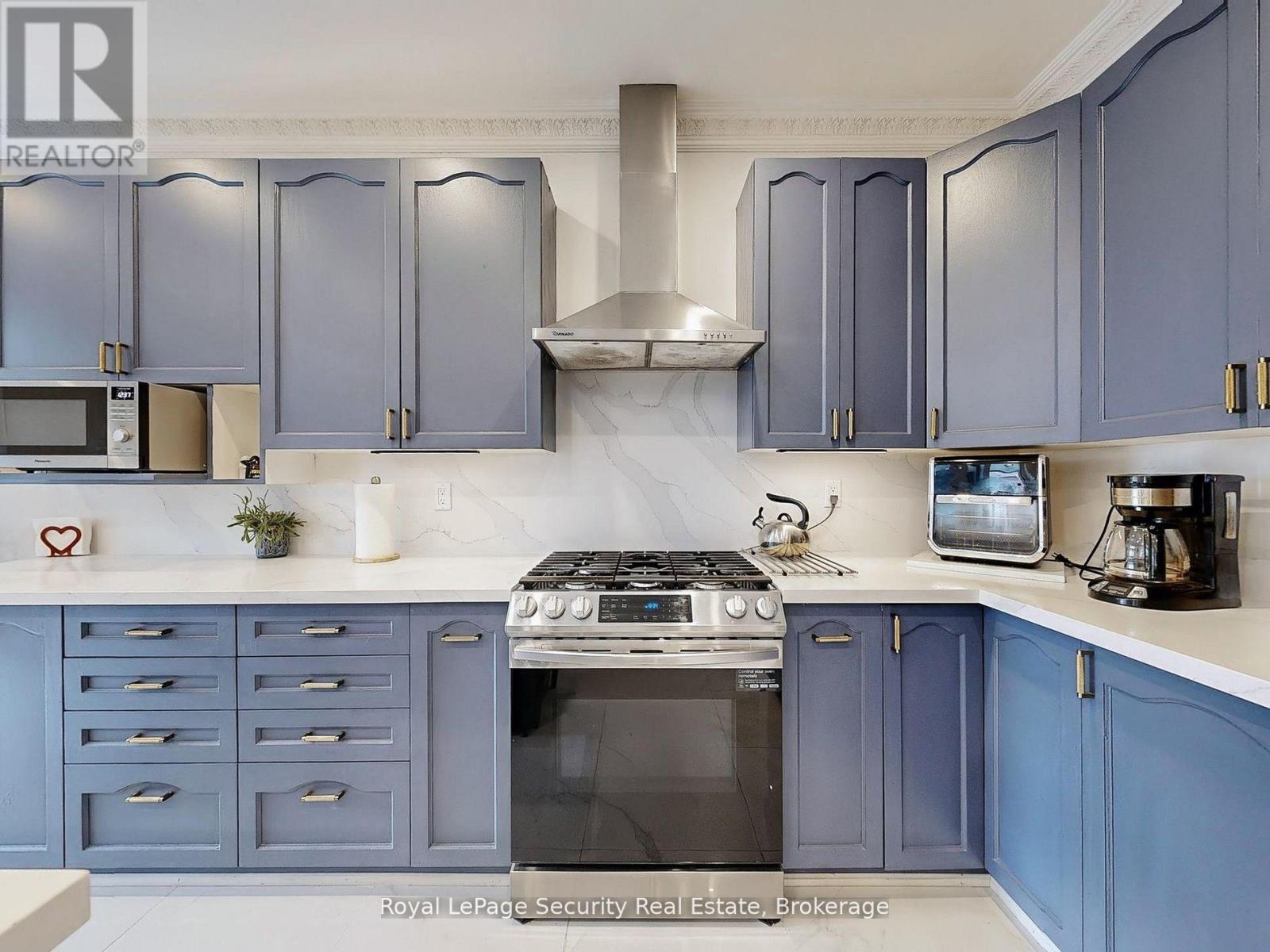 128 Daiseyfield Crescent, Vaughan, Ontario  L4H 2T7 - Photo 16 - N12594026