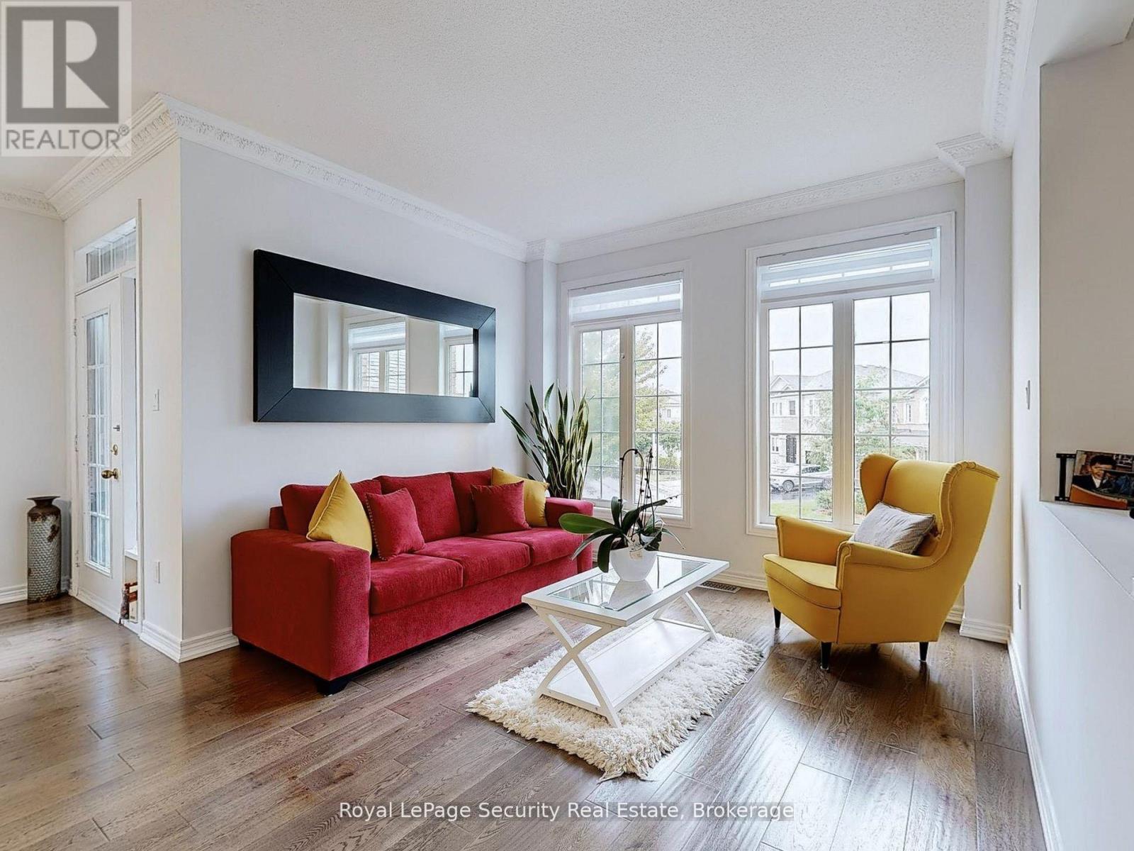 128 Daiseyfield Crescent, Vaughan, Ontario  L4H 2T7 - Photo 4 - N12594026