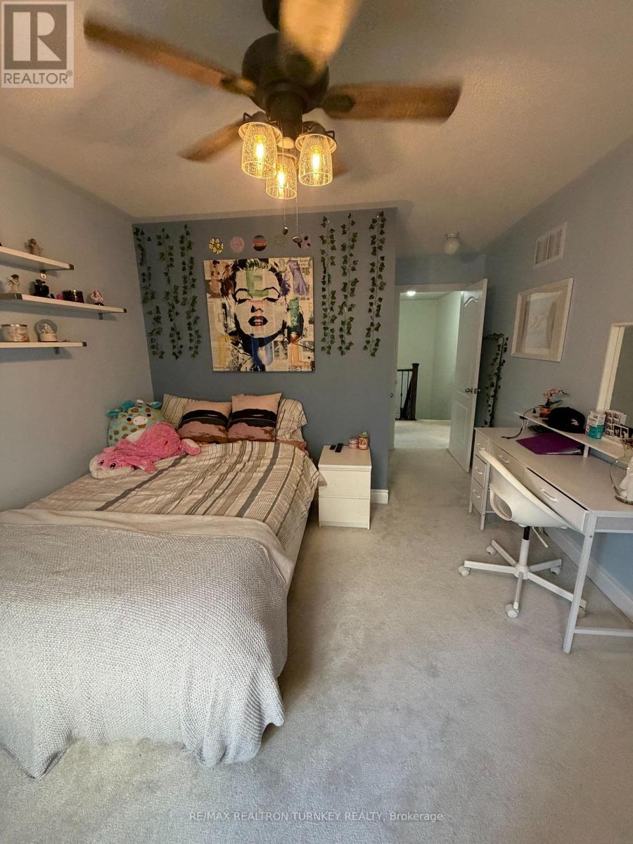 1100 Sherman Brock Circle, Newmarket (Stonehaven-Wyndham), Ontario  L3X 0B2 - Photo 17 - N12594036