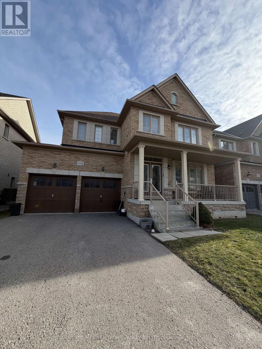1100 Sherman Brock Circle, Newmarket (Stonehaven-Wyndham), Ontario  L3X 0B2 - Photo 2 - N12594036