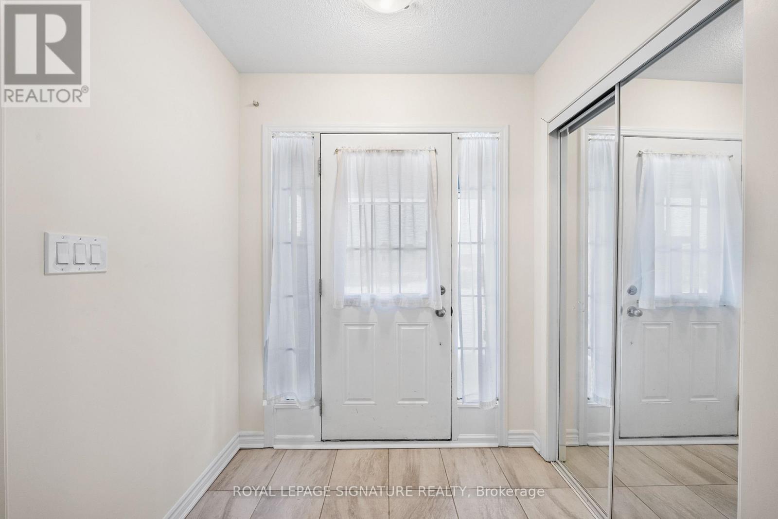 101 Mcalister Avenue, Richmond Hill, Ontario L4S 0L2 - Photo 4 - N12594048