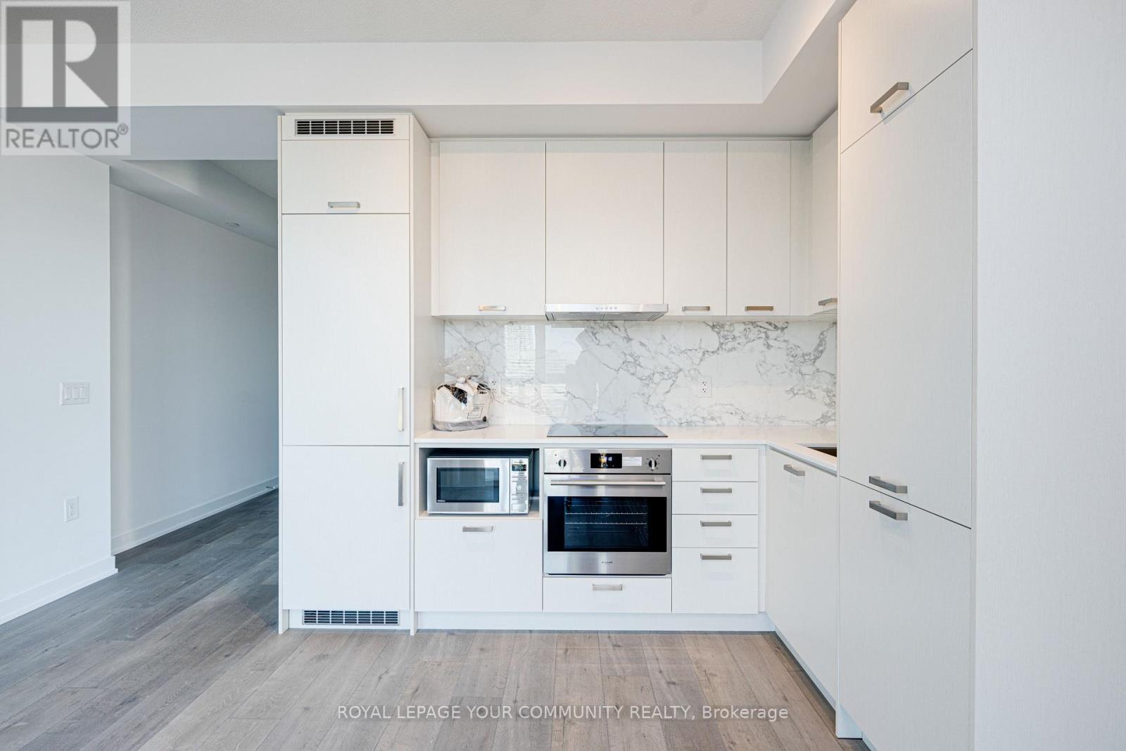 1801 - 38 Honeycrisp Crescent, Vaughan, Ontario  L4K 0M8 - Photo 10 - N12594056