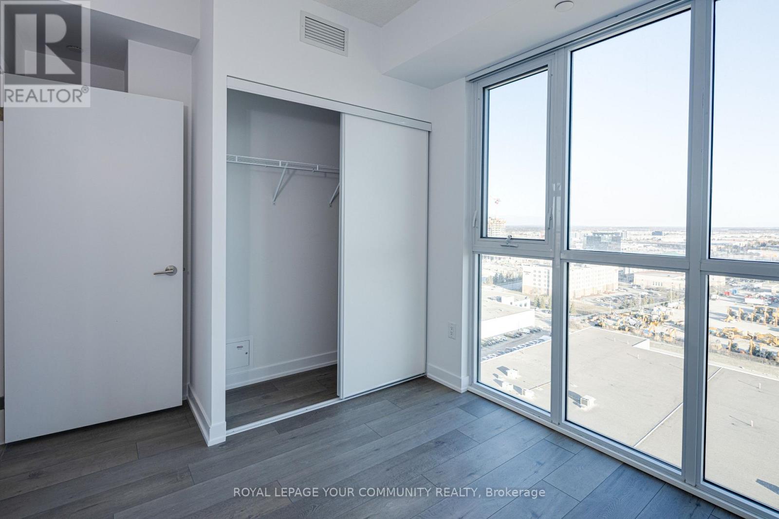 1801 - 38 Honeycrisp Crescent, Vaughan, Ontario  L4K 0M8 - Photo 20 - N12594056