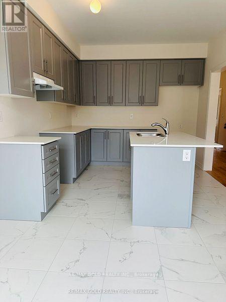 1345 Davis Loop, Innisfil (Lefroy), Ontario  L0L 0B1 - Photo 3 - N12594082