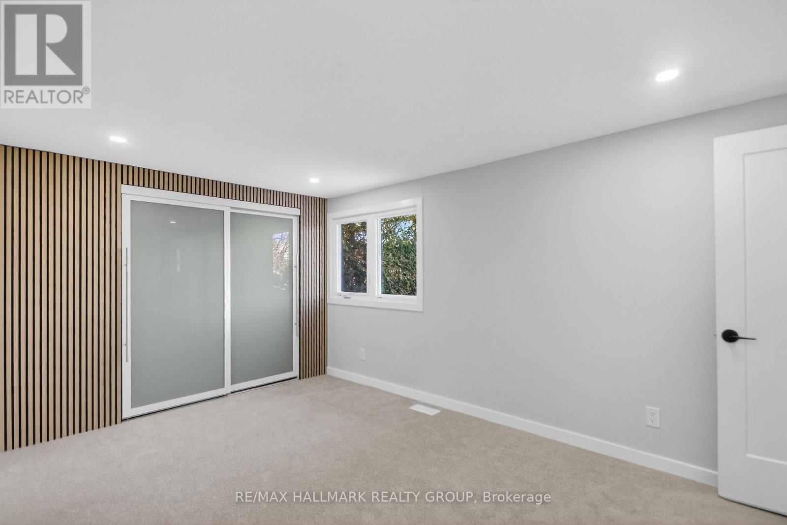 15 Scharf Lane, Ottawa, Ontario K2L 2K3 - Photo 25 - X12593996