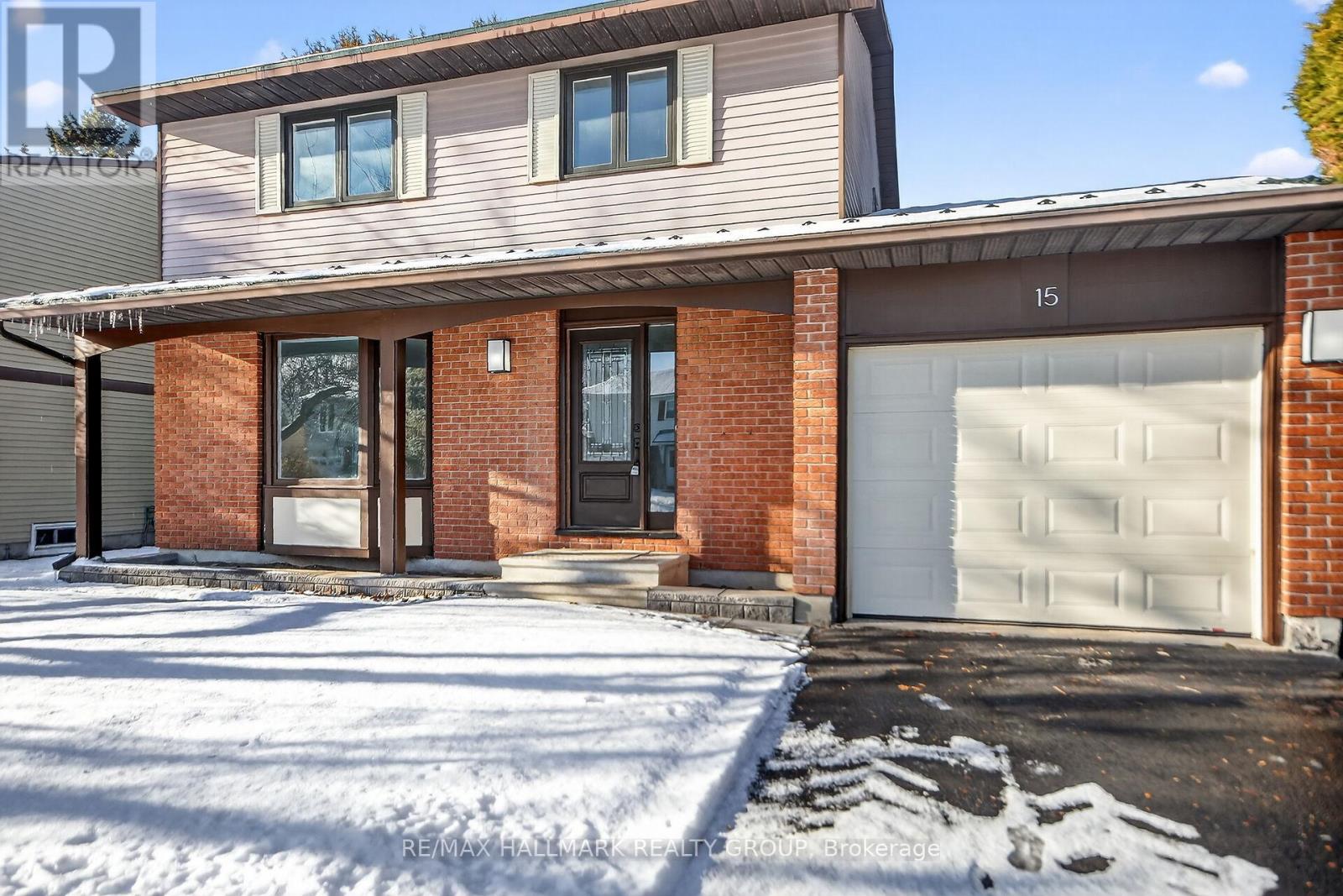 15 Scharf Lane, Ottawa, Ontario K2L 2K3 - Photo 3 - X12593996
