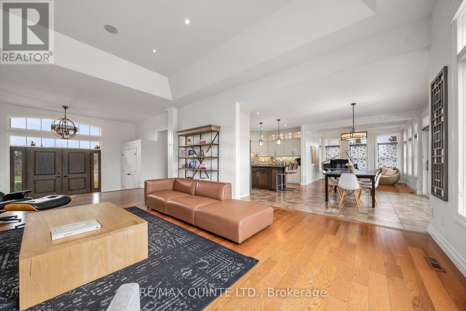 54 Settlers Landing Drive, Quinte West, Ontario  K8R 0A9 - Photo 12 - X12594134