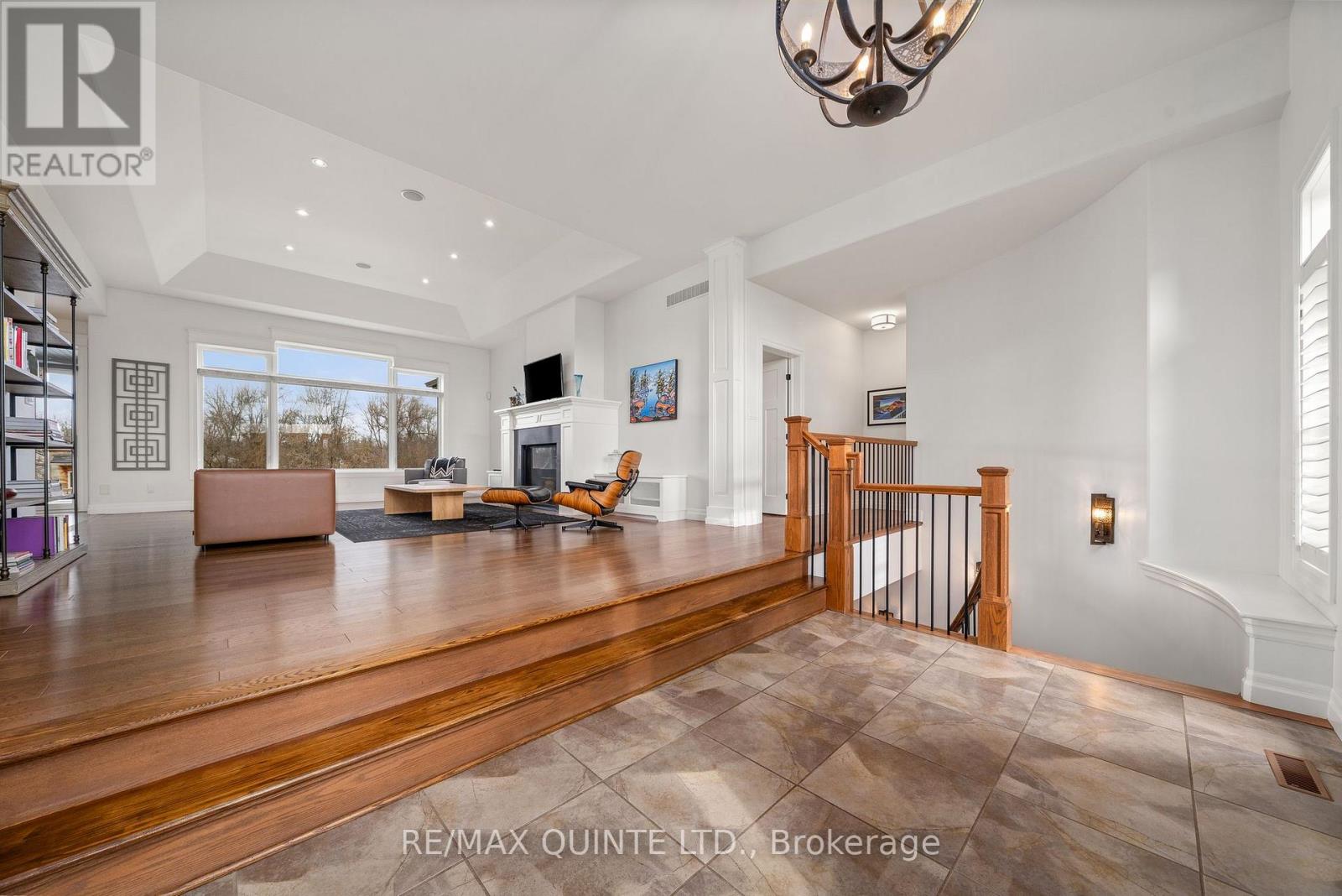 54 Settlers Landing Drive, Quinte West, Ontario  K8R 0A9 - Photo 9 - X12594134