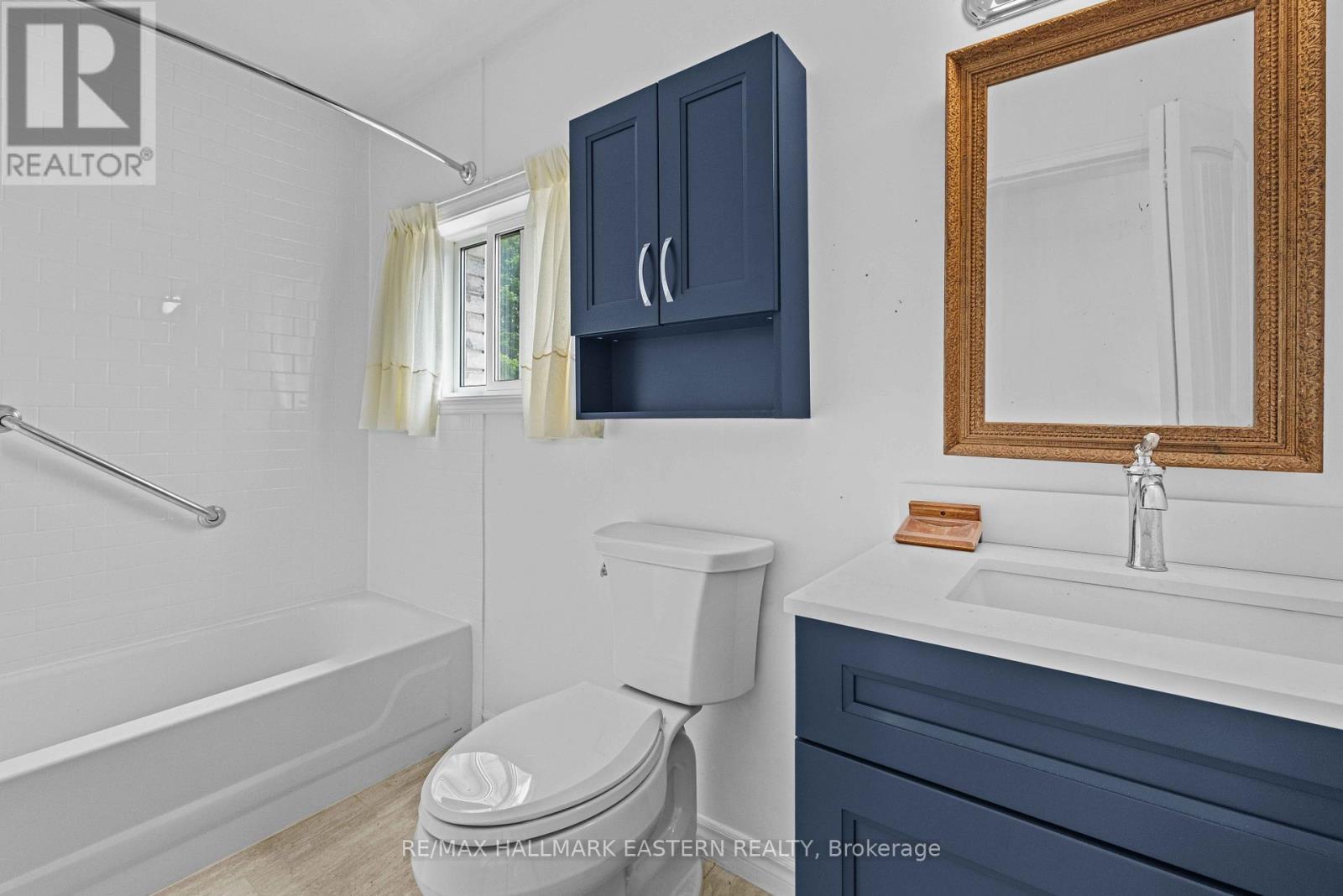 2452 Upper Chemung Drive, Selwyn, Ontario K0L 2H0 - Photo 37 - X12594270