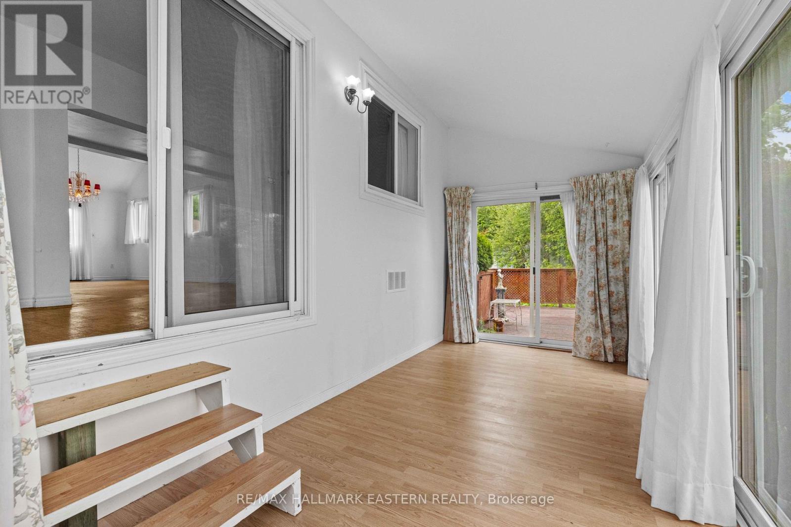 2452 Upper Chemung Drive, Selwyn, Ontario K0L 2H0 - Photo 41 - X12594270