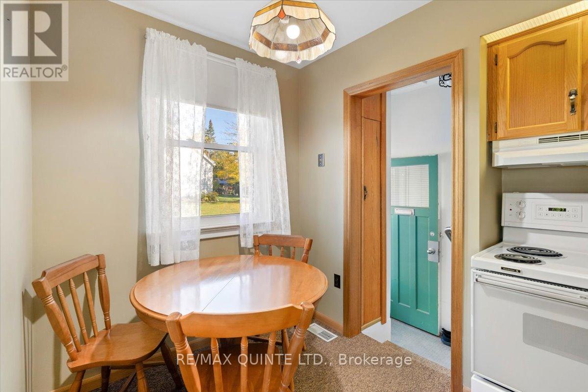 22 Holmes Road, Belleville, Ontario  K8P 4G6 - Photo 22 - X12594274