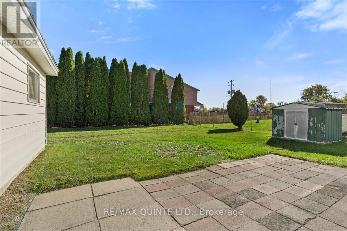 22 Holmes Road, Belleville, Ontario  K8P 4G6 - Photo 32 - X12594274