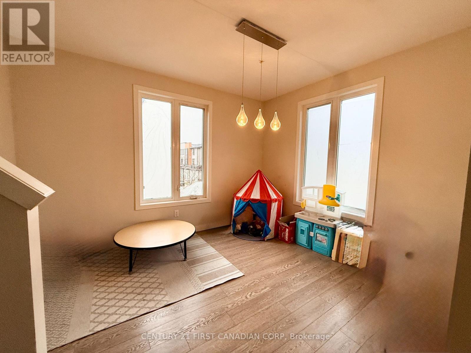 941 - 941 Battery Park, London North, Ontario N6H 0J7 - Photo 12 - X12594176