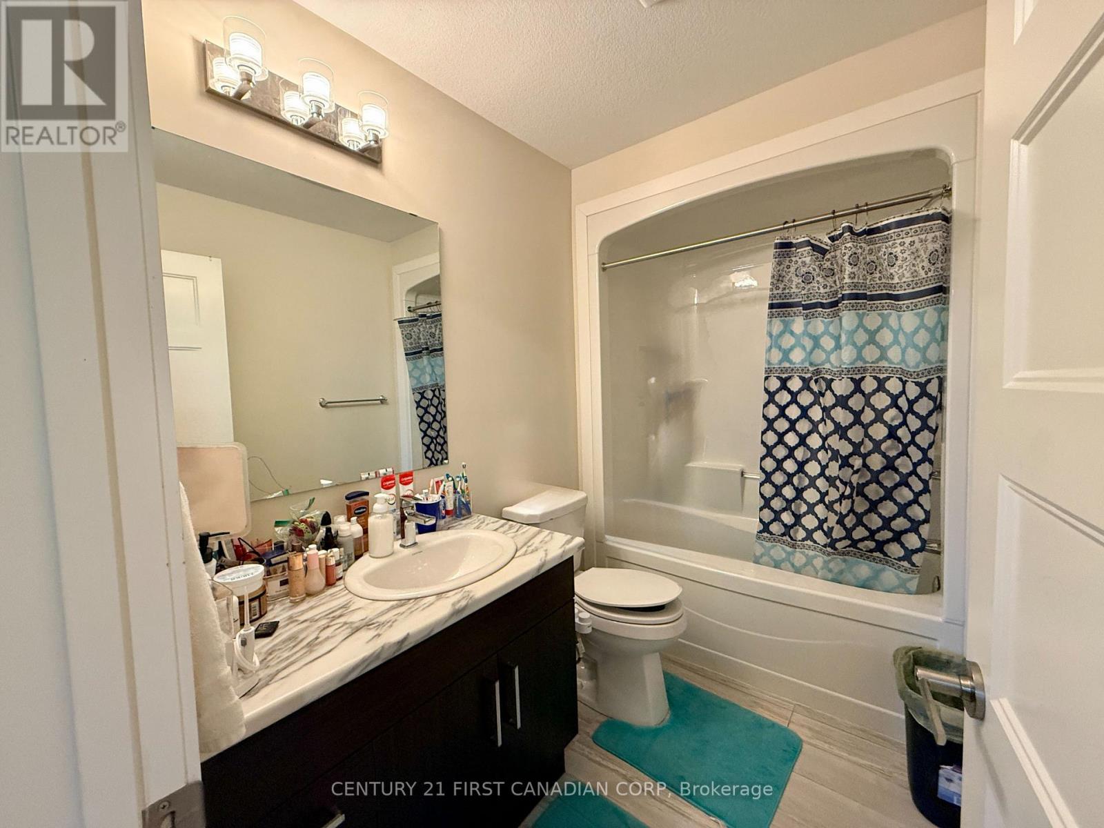 941 - 941 Battery Park, London North, Ontario N6H 0J7 - Photo 9 - X12594176