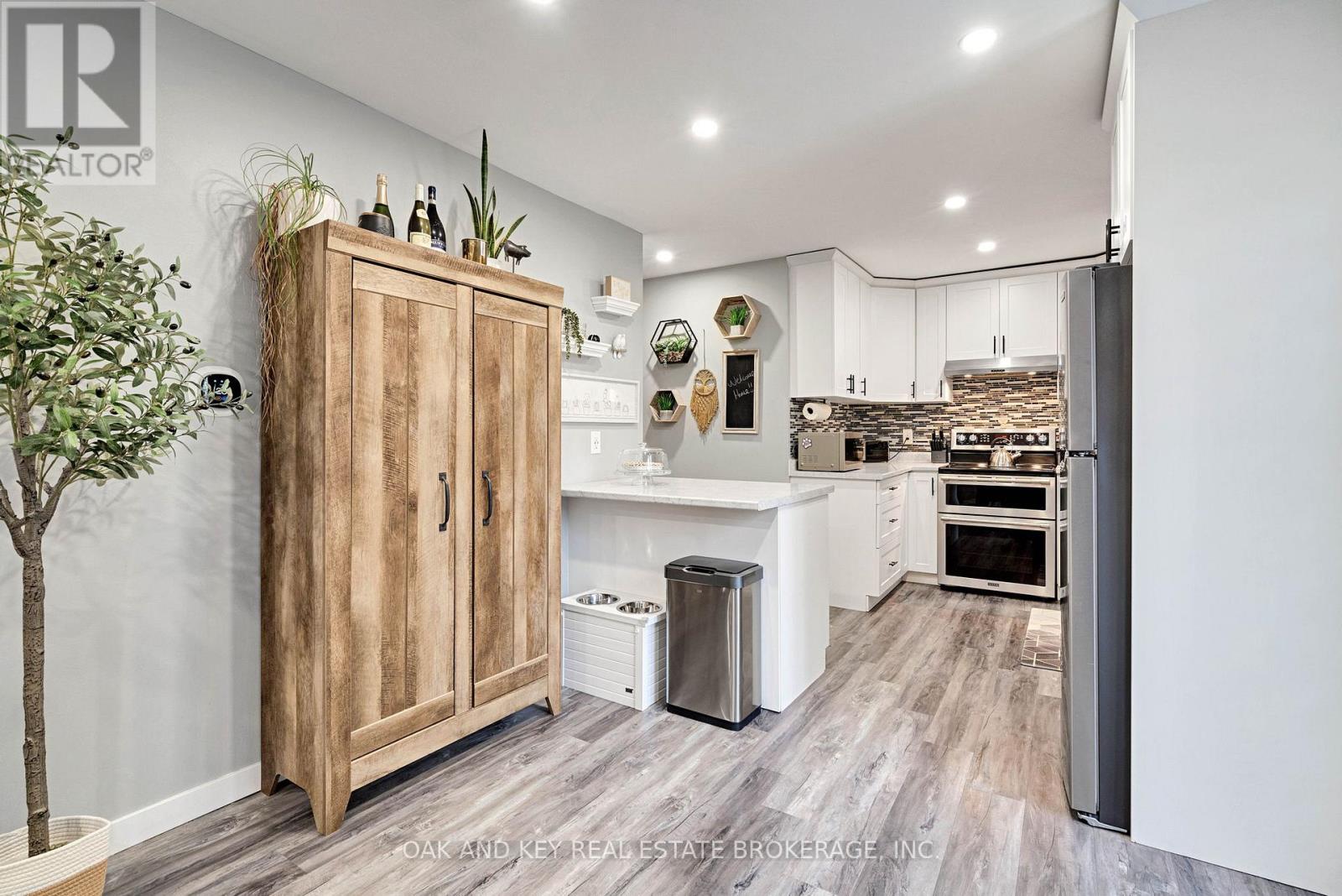 392 Homestead Court, London North, Ontario N6G 2E9 - Photo 11 - X12594182