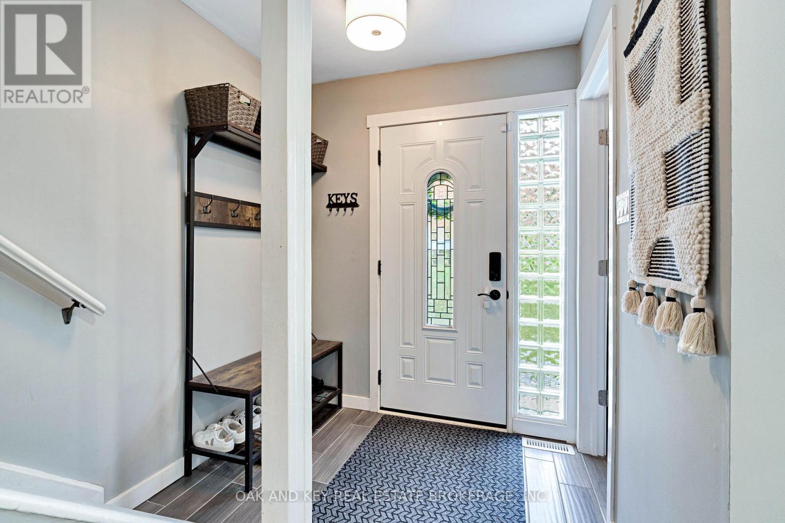 392 Homestead Court, London North, Ontario N6G 2E9 - Photo 5 - X12594182