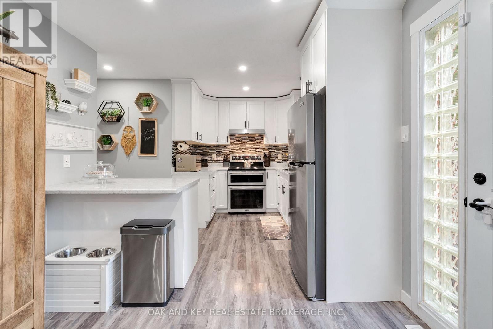 392 Homestead Court, London North, Ontario N6G 2E9 - Photo 9 - X12594182