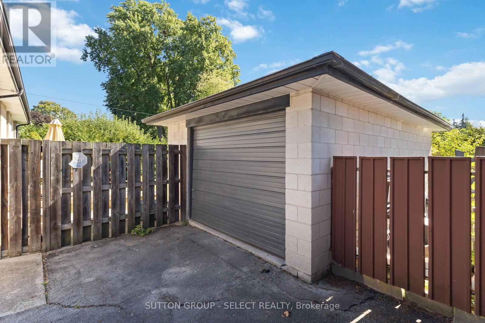 1803 Whitehall Drive, London East, Ontario N5W 1Z2 - Photo 50 - X12594314