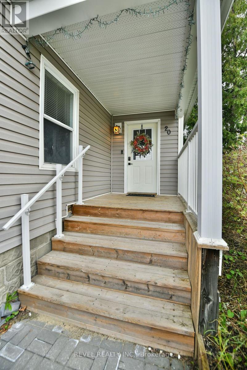 20 First Avenue, Timmins (Ts - Se), Ontario  P4N 1G5 - Photo 3 - T12594286