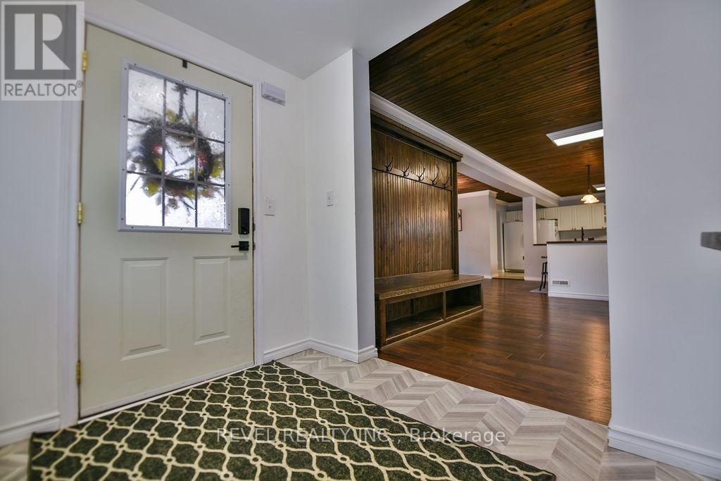 20 First Avenue, Timmins (Ts - Se), Ontario  P4N 1G5 - Photo 4 - T12594286