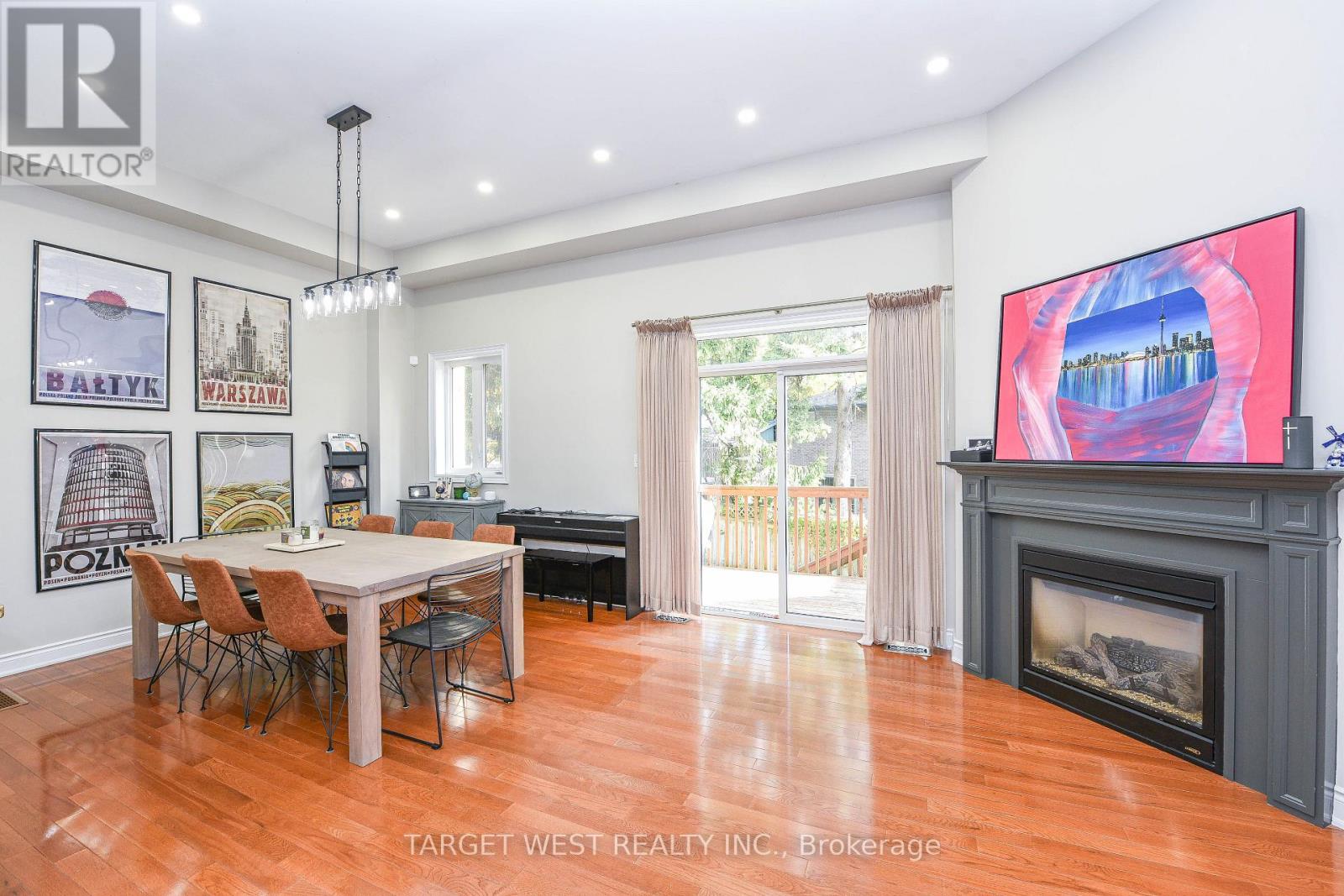 87 Park Street W, Mississauga, Ontario  L5H 1L2 - Photo 11 - W12572464