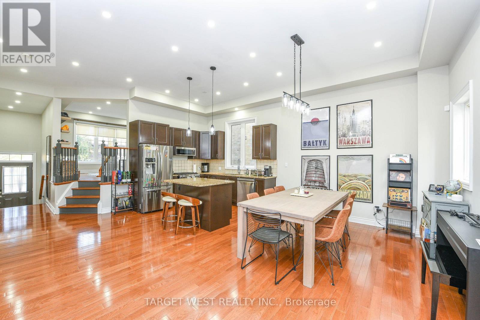 87 Park Street W, Mississauga, Ontario  L5H 1L2 - Photo 12 - W12572464