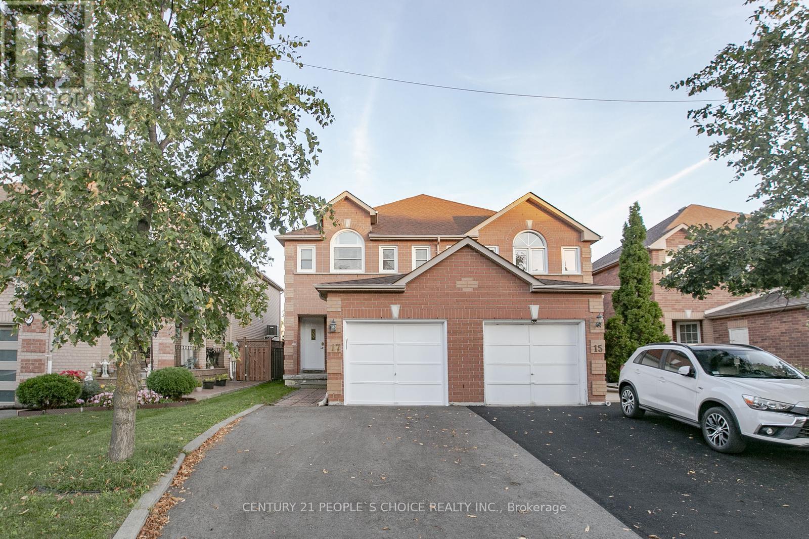 17 CARUSO DRIVE, brampton (fletcher's west), Ontario
