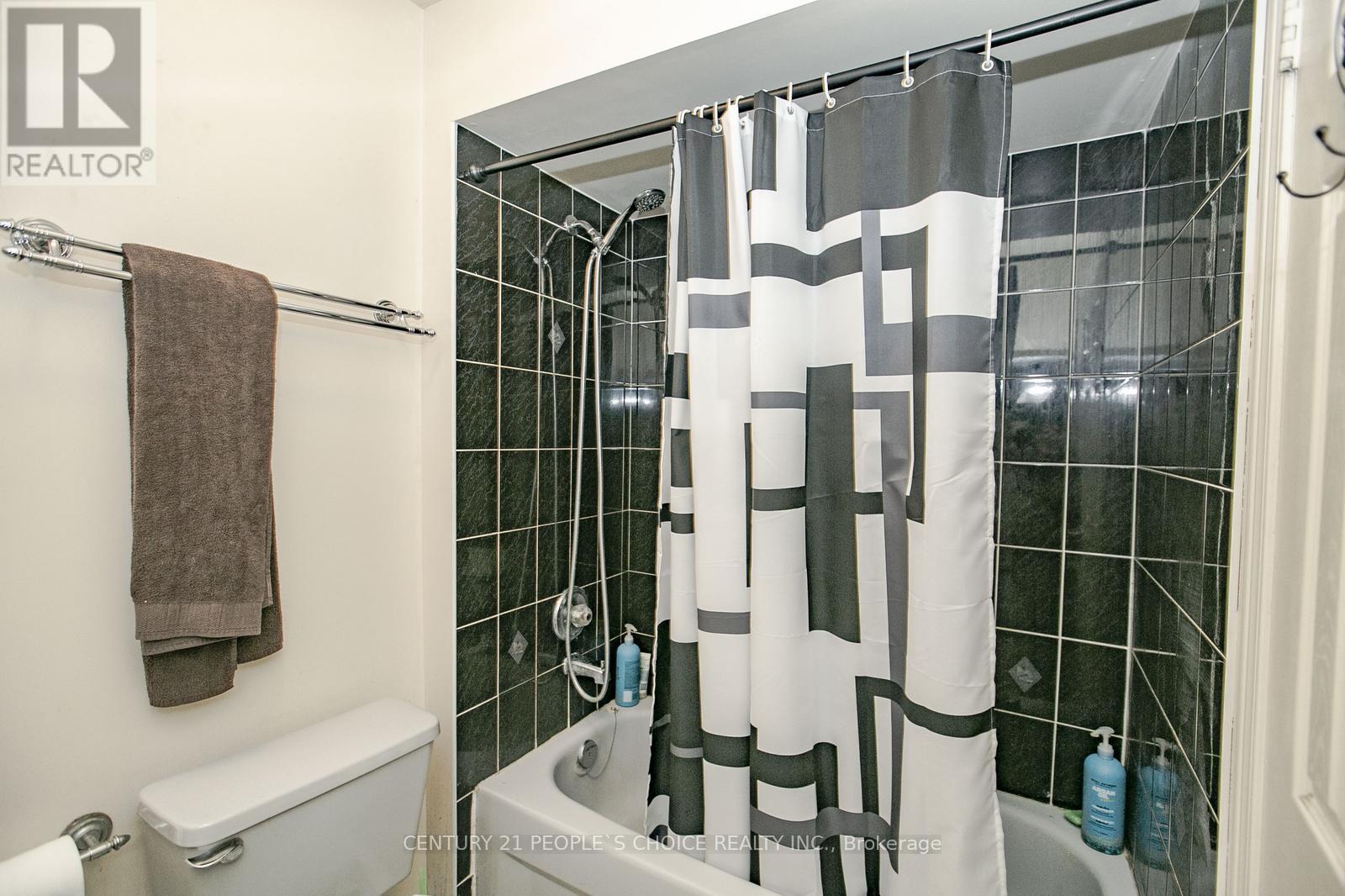 17 Caruso Drive, Brampton (Fletcher's West), Ontario  L6Y 5B1 - Photo 31 - W12593960