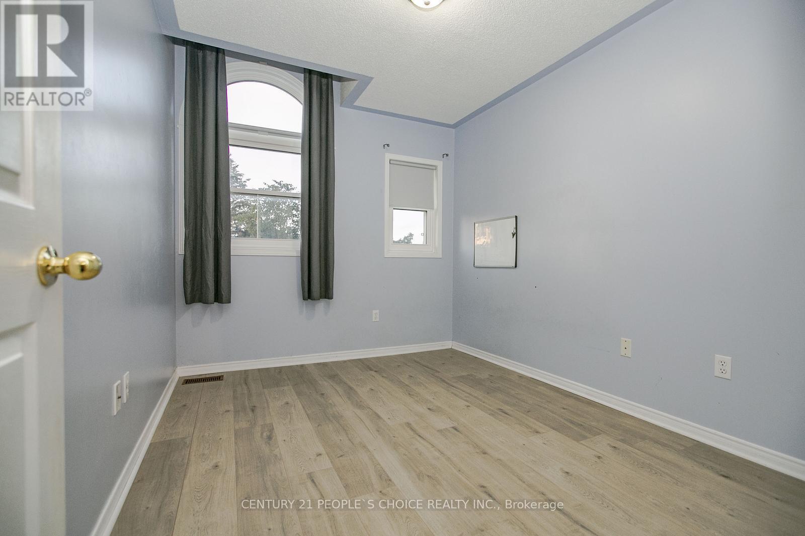 17 Caruso Drive, Brampton (Fletcher's West), Ontario  L6Y 5B1 - Photo 34 - W12593960