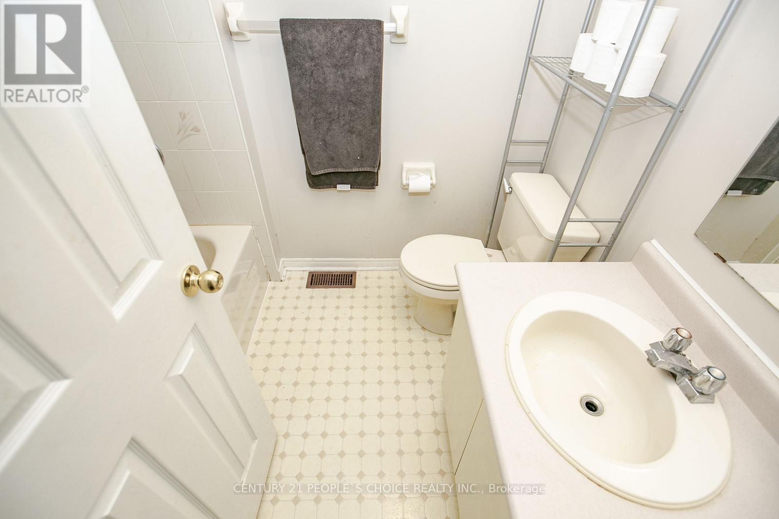 17 Caruso Drive, Brampton (Fletcher's West), Ontario  L6Y 5B1 - Photo 37 - W12593960