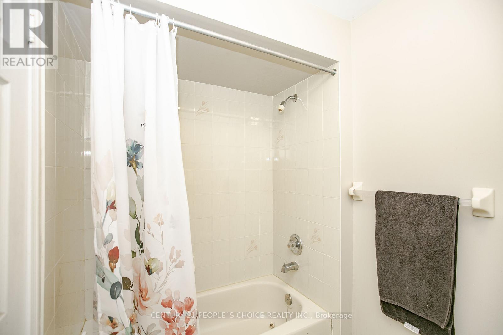 17 Caruso Drive, Brampton (Fletcher's West), Ontario  L6Y 5B1 - Photo 38 - W12593960