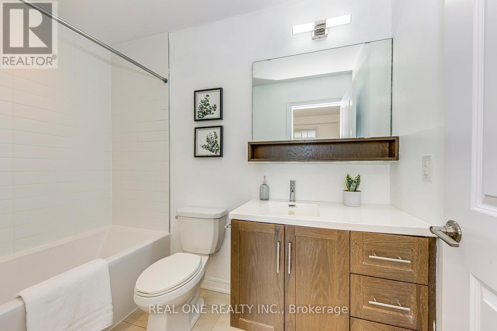 3116 Postridge Drive, Oakville, Ontario L6H 0P9 - Photo 11 - W12594002