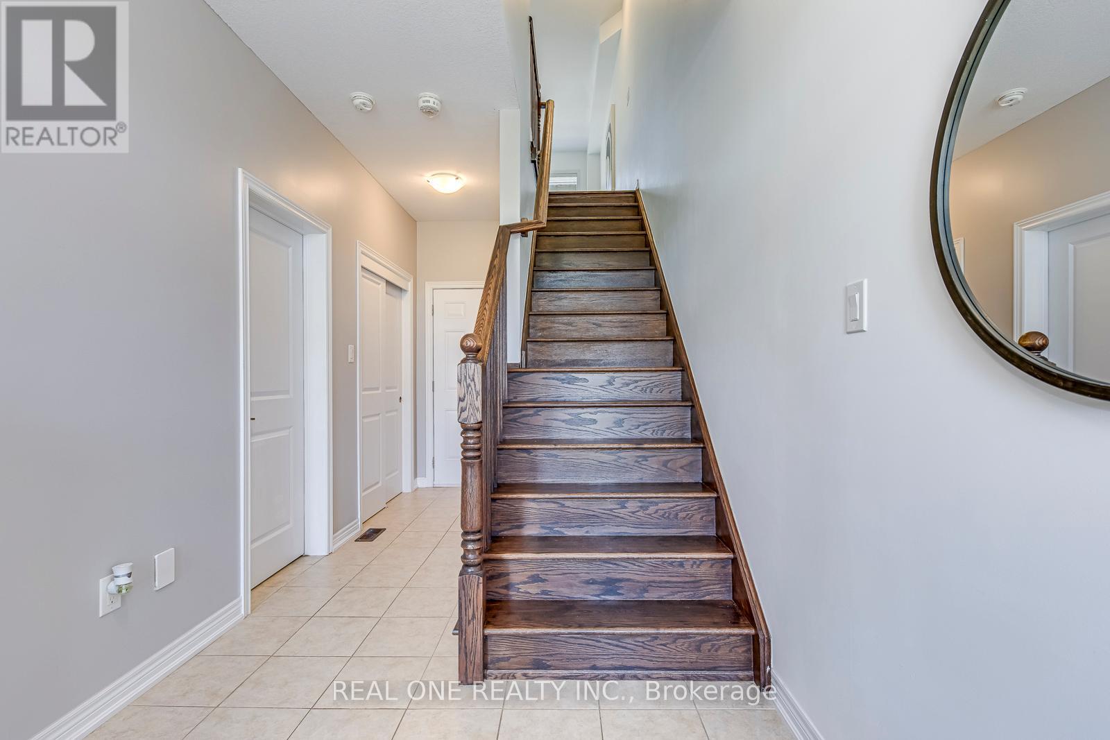 3116 Postridge Drive, Oakville, Ontario L6H 0P9 - Photo 13 - W12594002