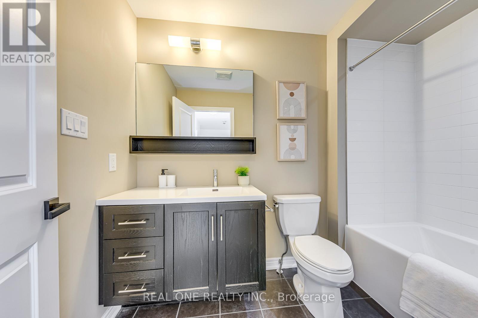 3116 Postridge Drive, Oakville, Ontario L6H 0P9 - Photo 45 - W12594002