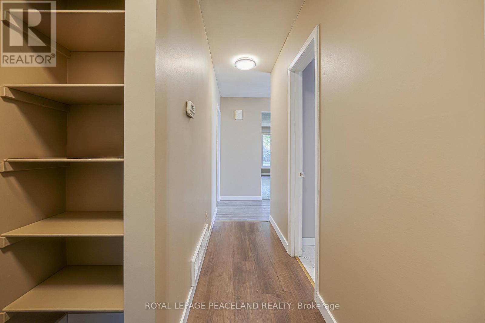 1097 Parthia Crescent, Mississauga, Ontario  L4Y 2L3 - Photo 17 - W12594020