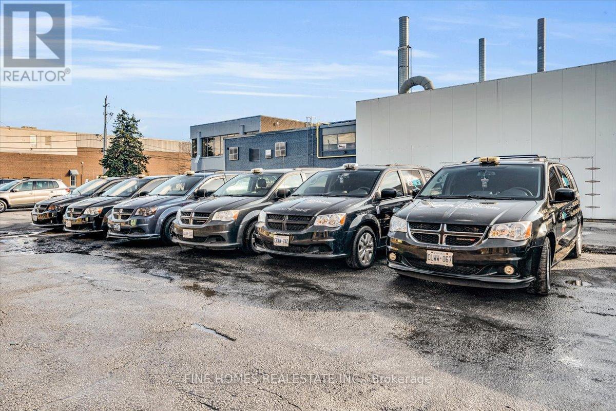 5 - 5235 5235 Steeles Avenue W, Toronto (Humber Summit), Ontario  M9L 2W2 - Photo 16 - W12594050