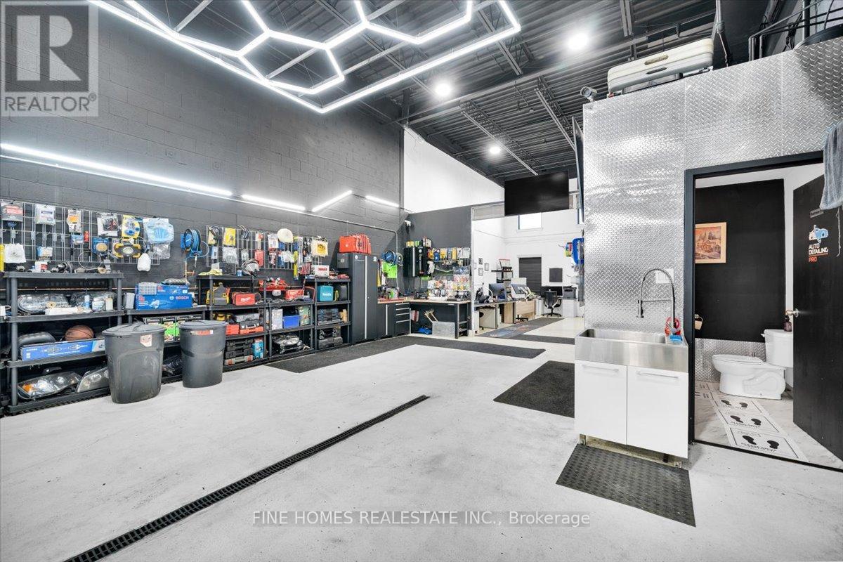 5 - 5235 5235 Steeles Avenue W, Toronto (Humber Summit), Ontario  M9L 2W2 - Photo 6 - W12594050