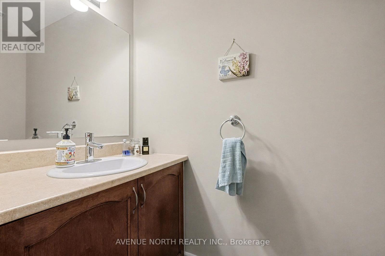 365 Cooks Mill Crescent, Ottawa, Ontario  K1V 2N2 - Photo 12 - X12594140