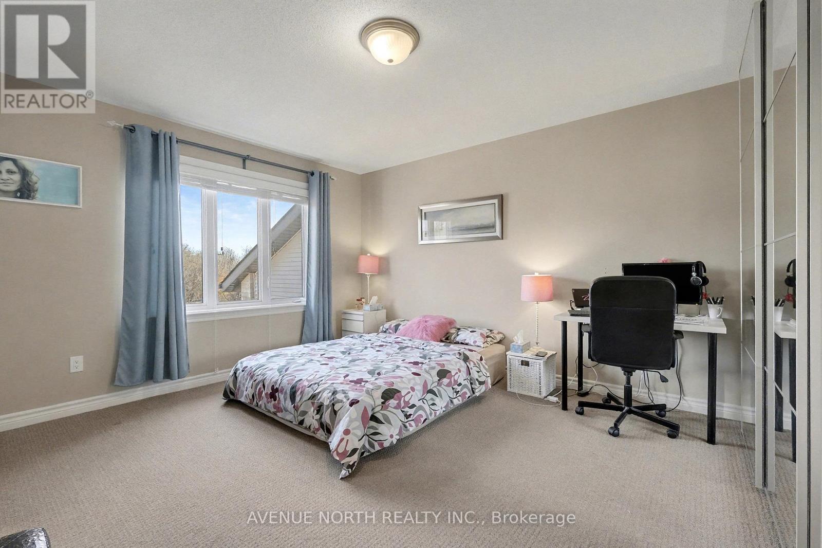 365 Cooks Mill Crescent, Ottawa, Ontario  K1V 2N2 - Photo 14 - X12594140