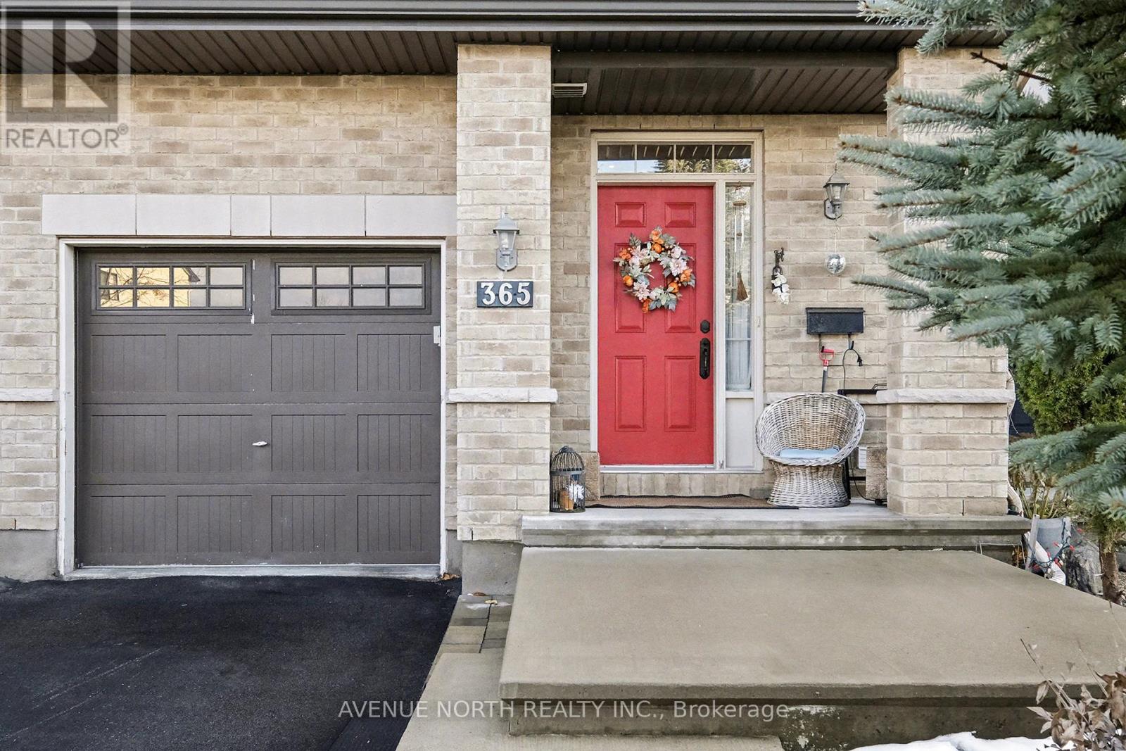 365 Cooks Mill Crescent, Ottawa, Ontario  K1V 2N2 - Photo 4 - X12594140