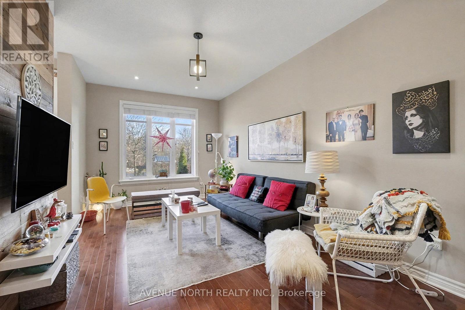 365 Cooks Mill Crescent, Ottawa, Ontario  K1V 2N2 - Photo 6 - X12594140