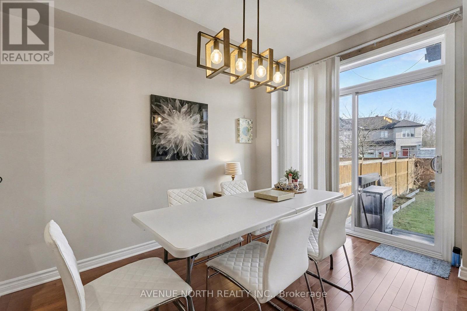 365 Cooks Mill Crescent, Ottawa, Ontario  K1V 2N2 - Photo 8 - X12594140