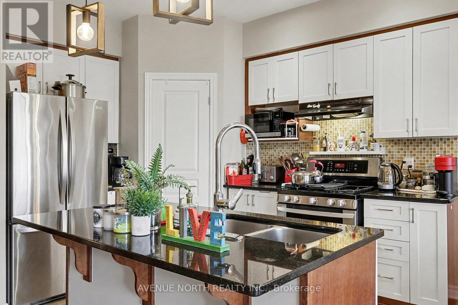 365 Cooks Mill Crescent, Ottawa, Ontario  K1V 2N2 - Photo 9 - X12594140