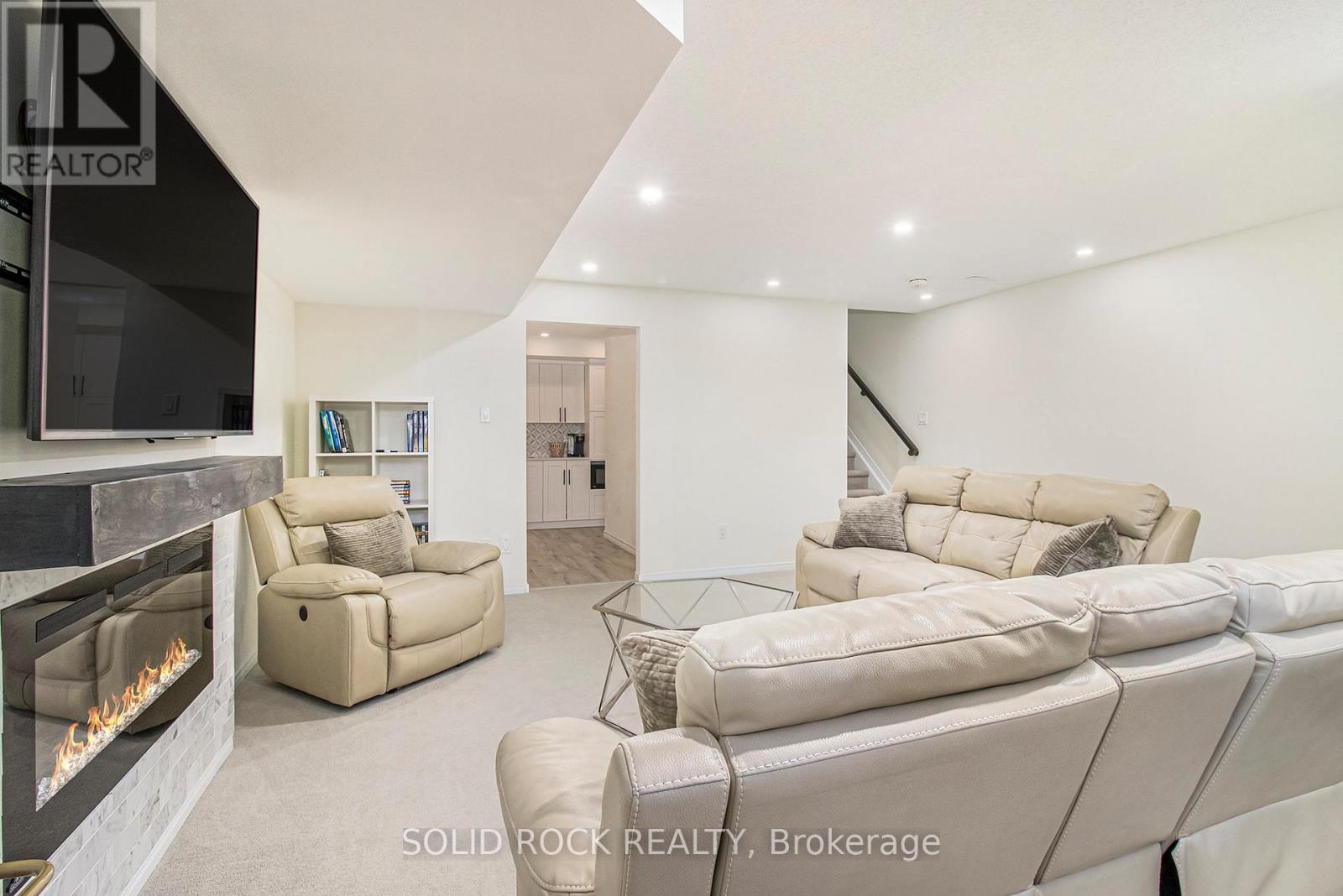 525 Cope Drive, Ottawa, Ontario K2V 0N9 - Photo 36 - X12594196