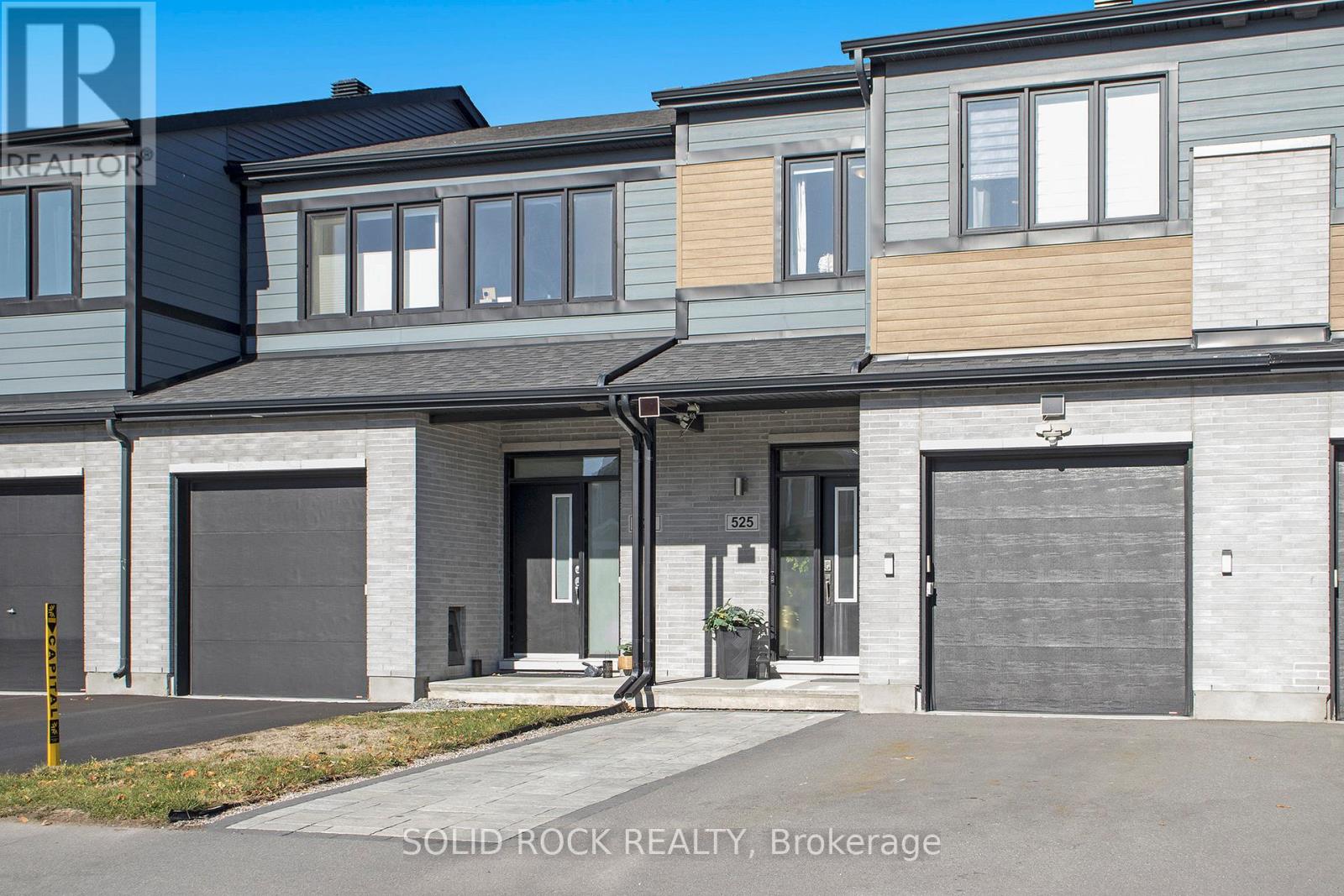 525 Cope Drive, Ottawa, Ontario K2V 0N9 - Photo 4 - X12594196