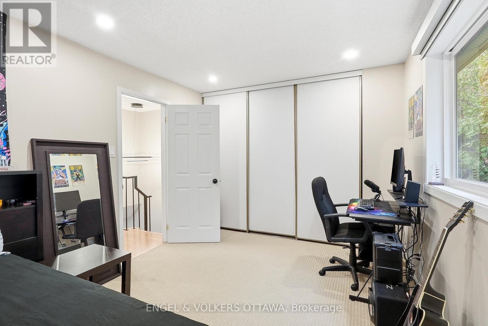 20 - 80 Mcdermot Court, Ottawa, Ontario  K2L 3V1 - Photo 10 - X12594204